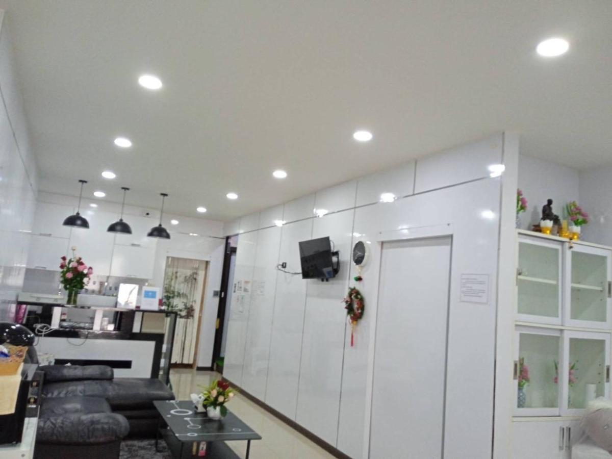 Nk Guesthouse 1 Bangkok Exterior photo