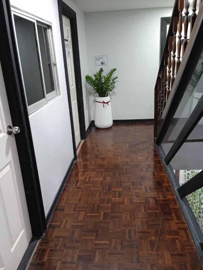 Nk Guesthouse 1 Bangkok Exterior photo